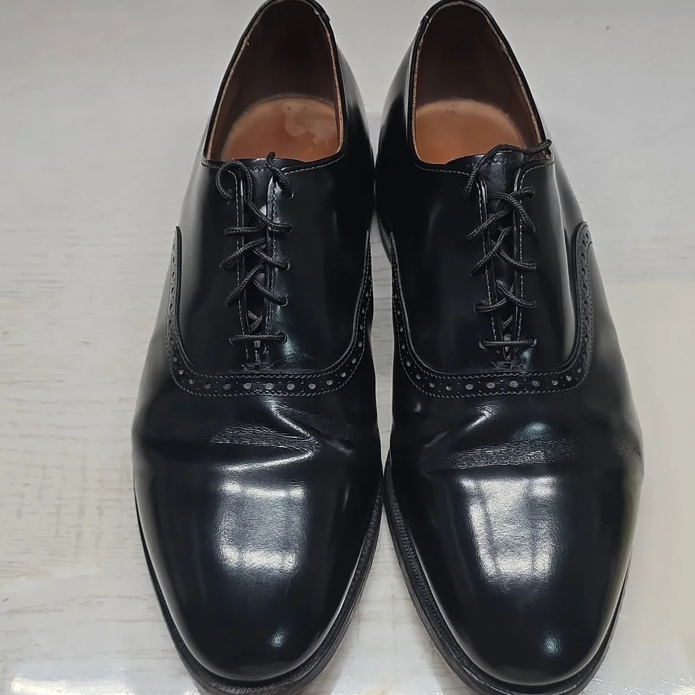 Allen Edmonds - Picture 2 of 13